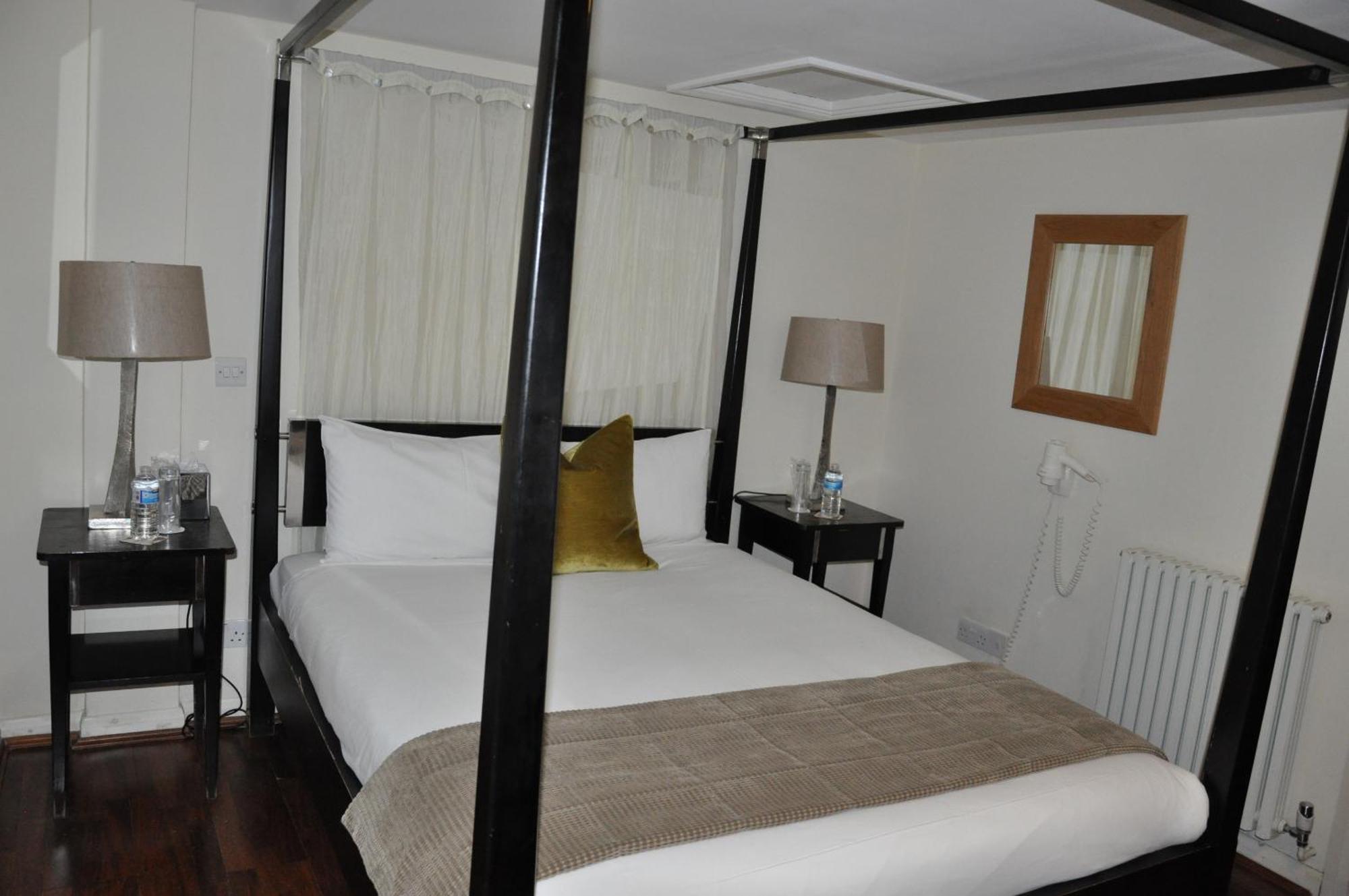 Hotel Nap Inn Barnet Exteriér fotografie
